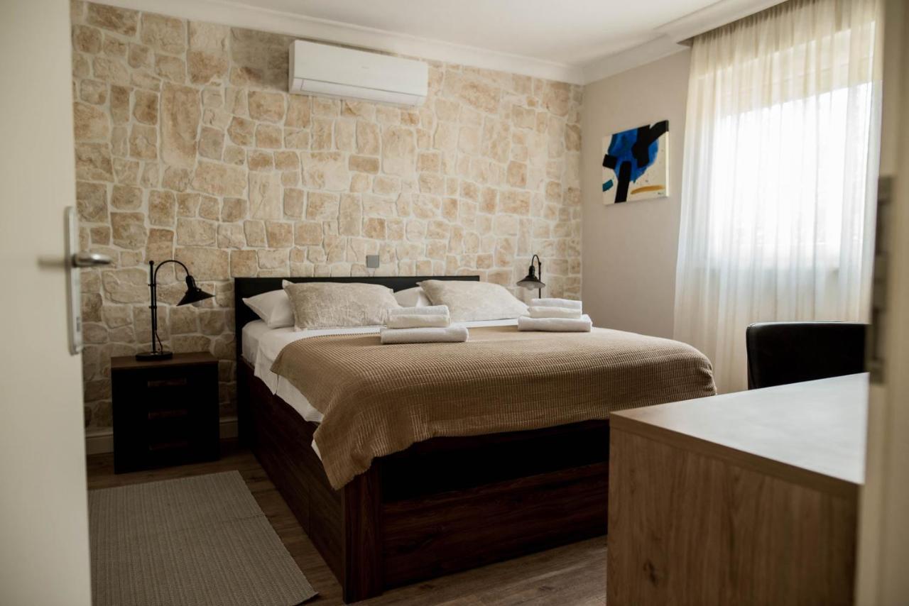 La Familia, Zadar, Vinjerac Villa Luaran gambar