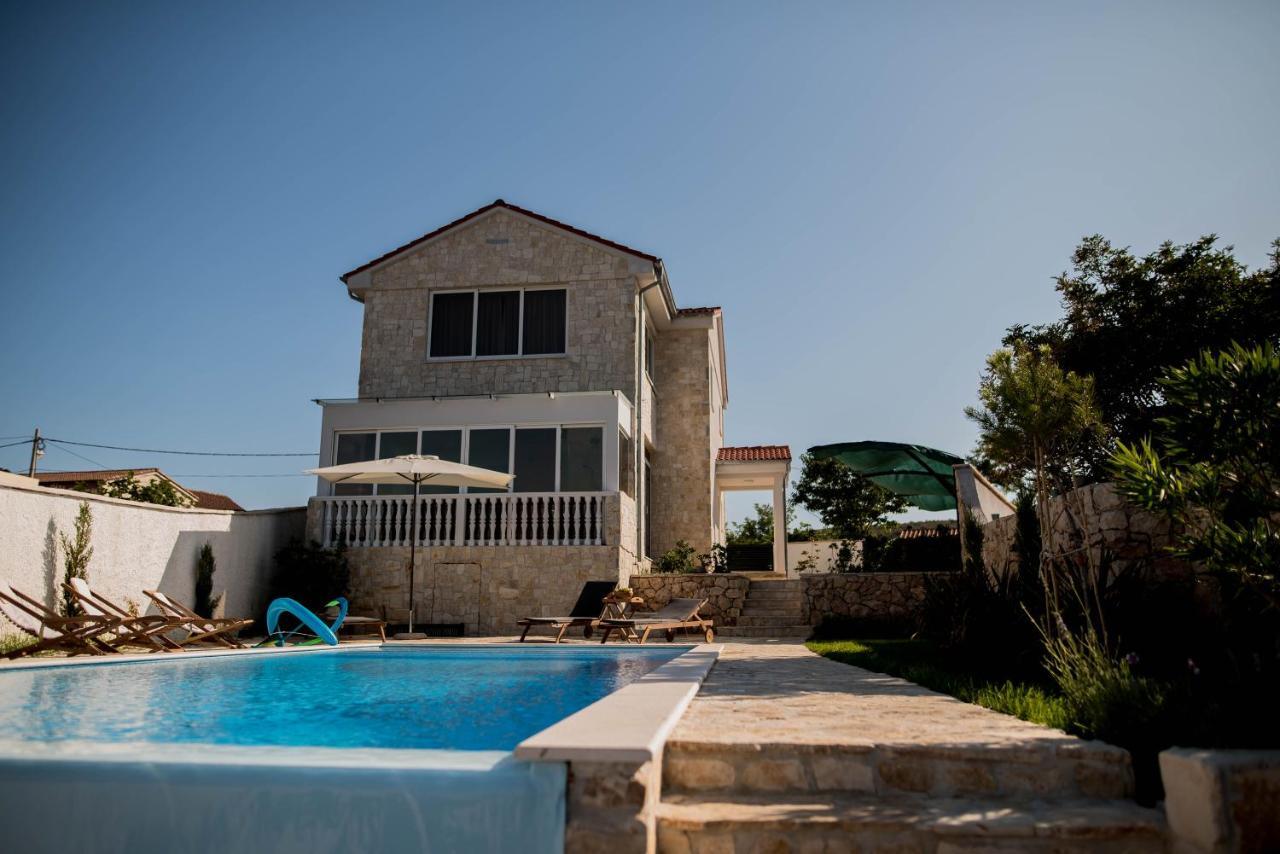 La Familia, Zadar, Vinjerac Villa Luaran gambar